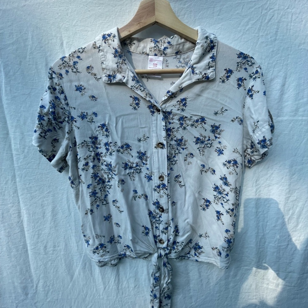 Floral Collared Button Up